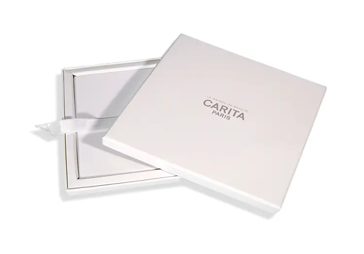 CARITA - Boîte cloche contrecollée rembordée d’un papier couché
