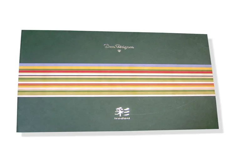 Dom Pérignon Coffret avec sachet contrecollé rembordé d’un papier de création